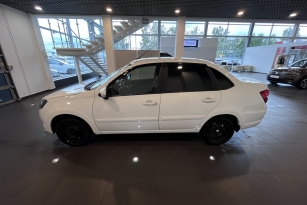 LADA GRANTA