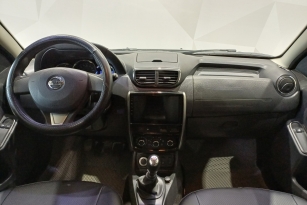 NISSAN TERRANO