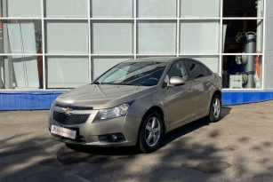 CHEVROLET CRUZE