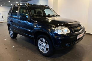 CHEVROLET NIVA