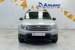RENAULT DUSTER