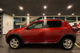RENAULT SANDERO