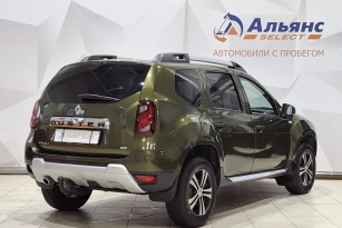 RENAULT DUSTER