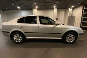 SKODA OKTAVIA