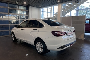 LADA VESTA