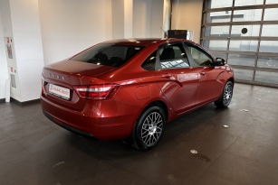 LADA VESTA