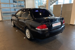 MITSUBISHI LANCER 1.6