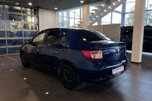 RENAULT LOGAN