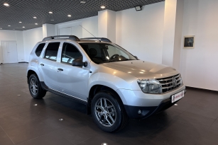 RENAULT DUSTER
