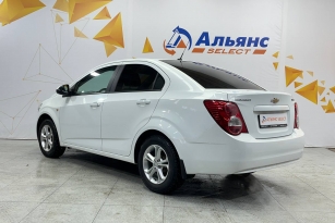 CHEVROLET AVEO