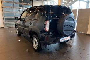 LADA NIVA TRAVEL