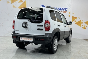 CHEVROLET NIVA