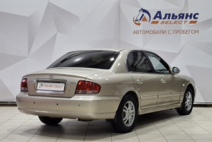 HYUNDAI SONATA