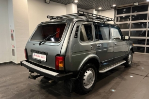 LADA 2131 (4X4)