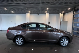 SKODA OKTAVIA