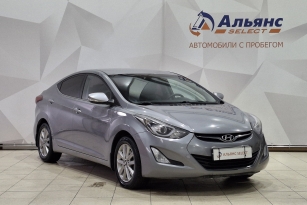 HYUNDAI ELANTRA
