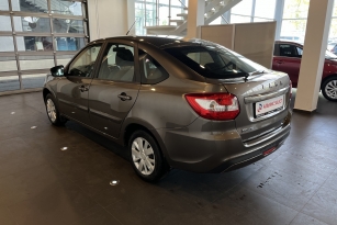 LADA GRANTA