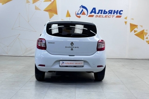RENAULT SANDERO