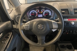 SUZUKI SX 4