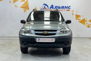 CHEVROLET NIVA