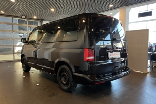 VOLKSWAGEN CARAVELLE
