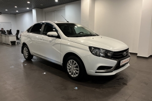 LADA VESTA
