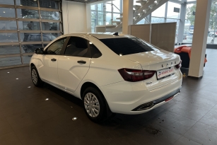 LADA VESTA