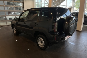 LADA NIVA TRAVEL