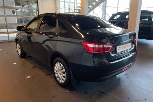 LADA VESTA