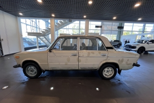 LADA 2106