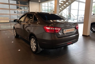 LADA VESTA