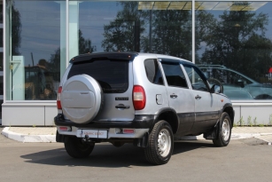 CHEVROLET NIVA