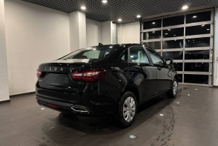 LADA VESTA