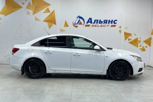 CHEVROLET CRUZE