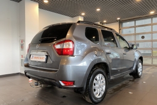 NISSAN TERRANO