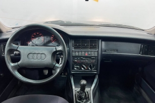 AUDI 80