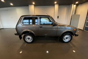 LADA 2121 (4X4)