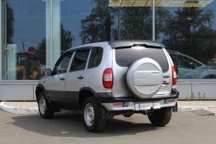 CHEVROLET NIVA