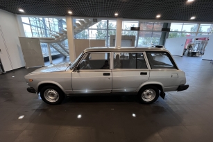 LADA 2104