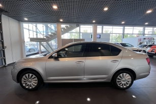 SKODA OKTAVIA
