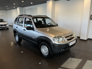 CHEVROLET NIVA