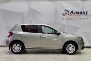 RENAULT SANDERO