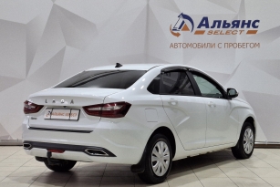LADA VESTA