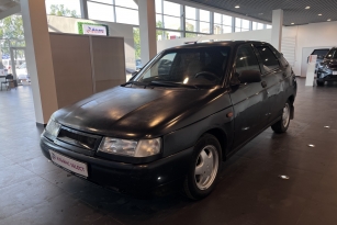 LADA 2112