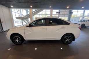 LADA VESTA