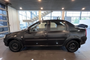 RENAULT LOGAN