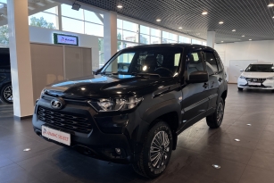 LADA NIVA TRAVEL
