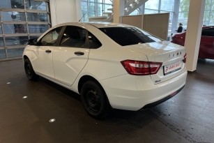 LADA VESTA