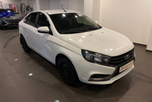 LADA VESTA