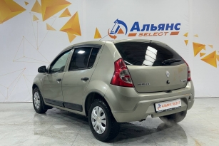 RENAULT SANDERO